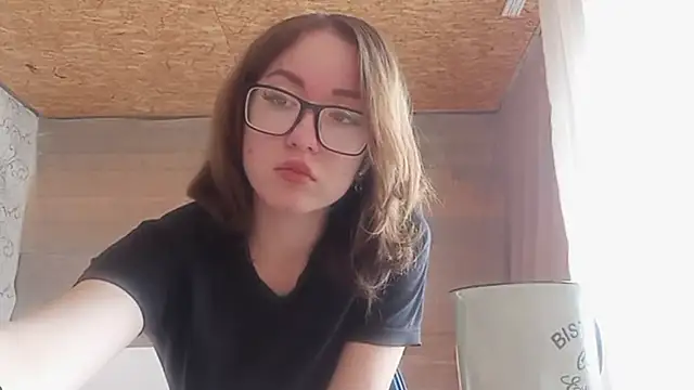 OliviaMoment online show from June 2026 10:21:02 AM