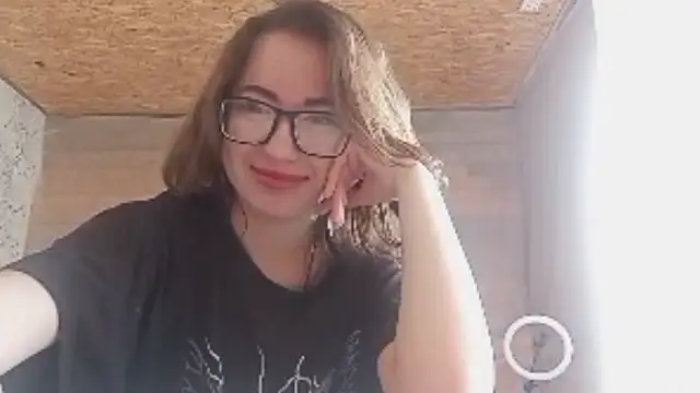 OliviaMoment online show from June 2026 09:18:02 AM