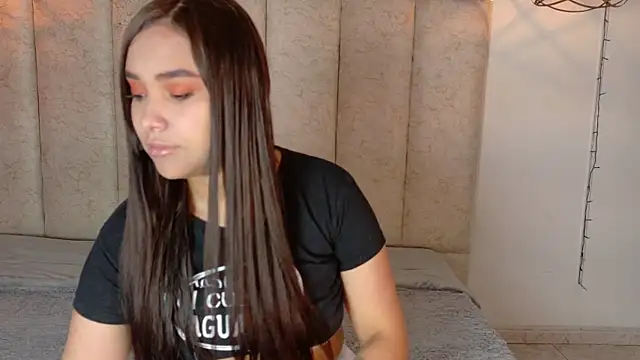 Snapshot of isabellelane_cs chatting on July 2026 12:35:01 PM isabellelane cs online show from July 2026 12:35:01 PM