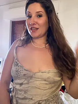 Snapshot of rebel-blondie chatting on June 2026 03:46:01 PM rebel-blondie online show from June 2026 03:46:01 PM