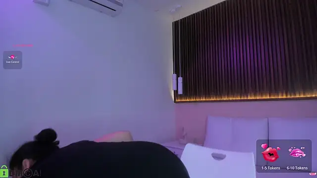 rebecaa grey online show from June 2026 03:11:02 PM