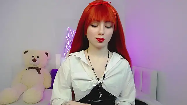 Snapshot of ArielDreamm chatting on June 2026 08:02:02 AM ArielDreamm online show from June 2026 08:02:02 AM