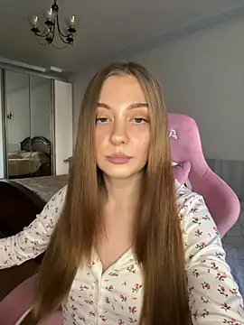 emilurrre online show from June 2026 05:41:02 AM