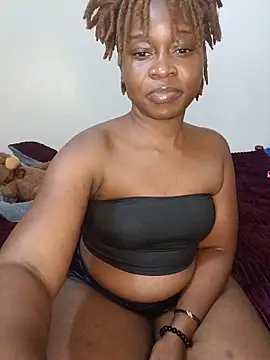 Snapshot of Ssexyie_juls chatting on June 2026 10:34:02 PM Ssexyie juls online show from June 2026 10:34:02 PM