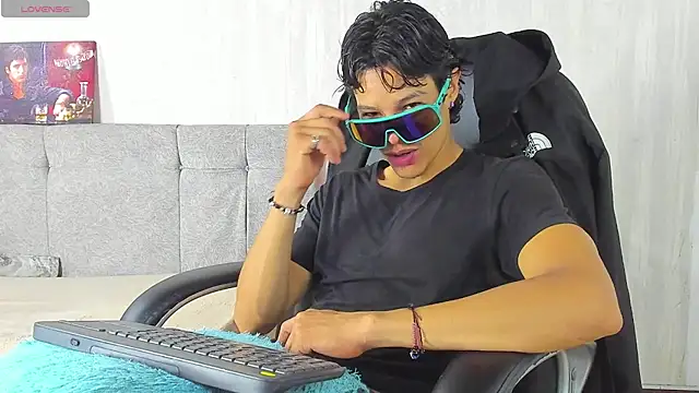 tommyhot7 online show from June 2026 11:07:01 PM