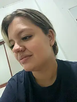 Snapshot of azulskyer chatting on July 2026 05:38:02 PM azulskyer online show from July 2026 05:38:02 PM