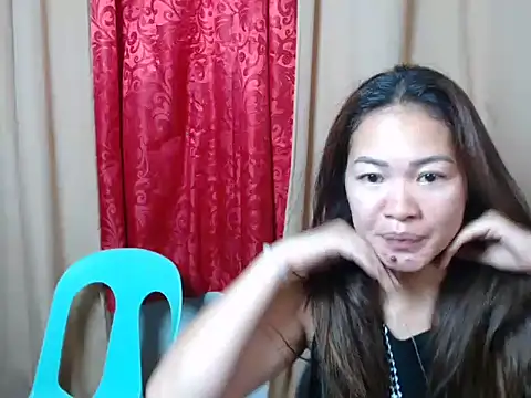 Snapshot of urpretty_hotmama chatting on June 2026 02:03:01 AM urpretty hotmama online show from June 2026 02:03:01 AM