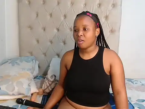 Snapshot of Lihle_00 chatting on June 2026 03:11:02 PM Lihle 00 online show from June 2026 03:11:02 PM