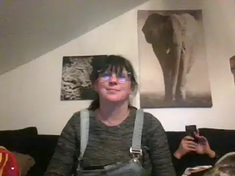 Snapshot of sexujuly88 chatting on October 2025 09:44:01 PM sexujuly88 online show from October 2025 09:44:01 PM