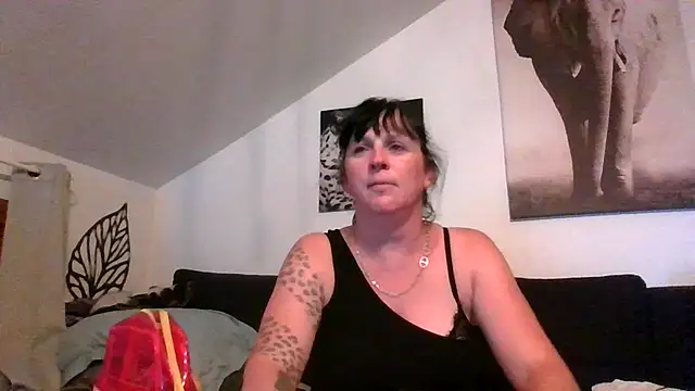 Snapshot of sexujuly88 chatting on August 2026 09:51:02 PM sexujuly88 online show from August 2026 09:51:02 PM