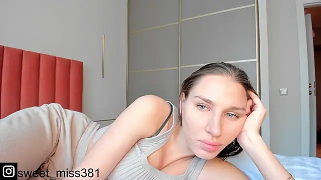 Snapshot of SofiClimbing chatting on December 2024 05:18:01 AM SofiClimbing online show from December 2024 05:18:01 AM