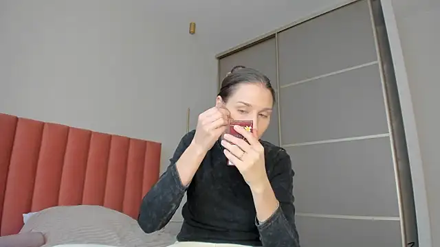 Snapshot of SofiClimbing chatting on February 2025 02:41:01 AM SofiClimbing online show from February 2025 02:41:01 AM