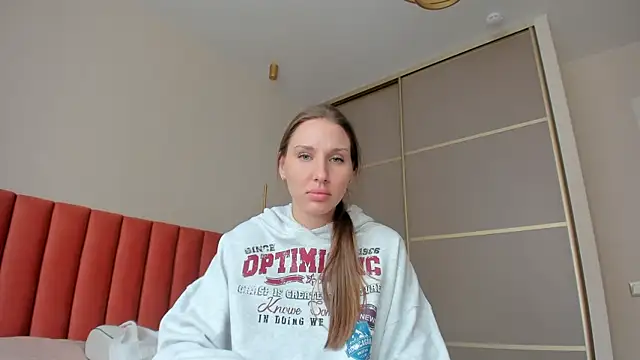 Snapshot of SofiClimbing chatting on March 2025 06:53:02 AM SofiClimbing online show from March 2025 06:53:02 AM