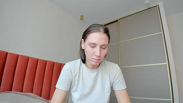 Snapshot of SofiClimbing chatting on March 2025 05:23:02 AM SofiClimbing online show from March 2025 05:23:02 AM