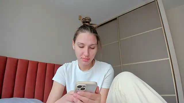 Snapshot of SofiClimbing chatting on March 2025 02:51:01 AM SofiClimbing online show from March 2025 02:51:01 AM