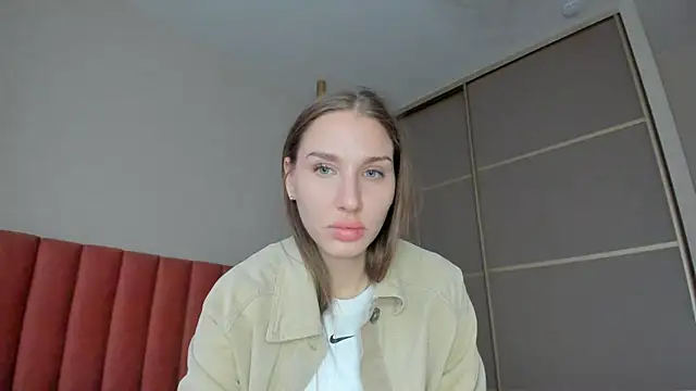 Snapshot of SofiClimbing chatting on March 2025 11:55:01 AM SofiClimbing online show from March 2025 11:55:01 AM