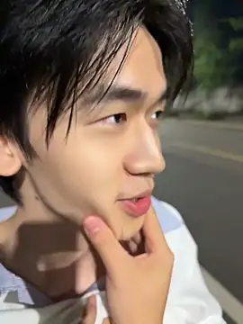Snapshot of kissbaby-699 chatting on June 2026 03:43:01 PM kissbaby-699 online show from June 2026 03:43:01 PM