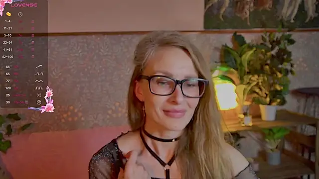HelenaBoyd online show from June 2026 10:59:02 AM