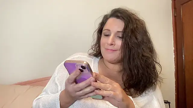 Snapshot of maddiliz chatting on January 2025 03:26:02 AM maddiliz online show from January 2025 03:26:02 AM
