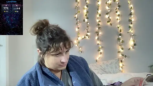 maddiliz online show from December 2025 12:04:02 AM