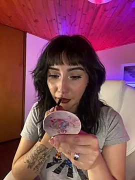 Zaira pink online show from June 2026 03:12:01 AM