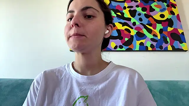 Snapshot of MarisaKomar chatting on June 2026 10:26:01 AM MarisaKomar online show from June 2026 10:26:01 AM