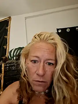 lusciouspider online show from June 2026 03:23:02 AM