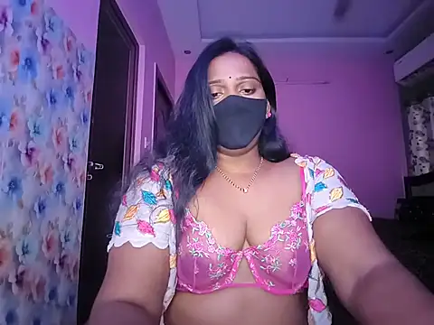 Snapshot of Meenakshy chatting on July 2026 06:47:02 AM Meenakshy online show from July 2026 06:47:02 AM
