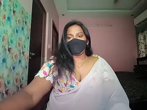 Snapshot of Meenakshy chatting on July 2026 07:23:02 AM Meenakshy online show from July 2026 07:23:02 AM