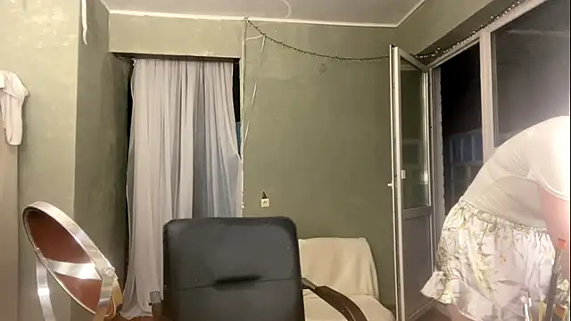 LollyAngel online show from June 2026 05:39:02 PM