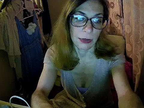 Aphrodity Roxx online show from July 2026 11:04:02 PM