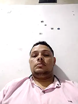 Snapshot of EnzoDesire chatting on August 2026 08:27:02 AM EnzoDesire online show from August 2026 08:27:02 AM