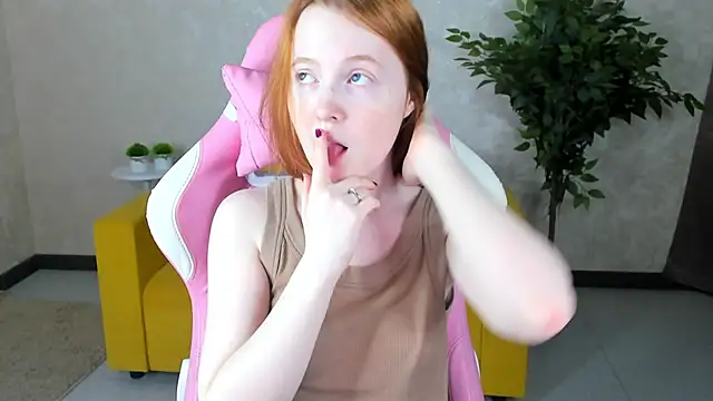 Snapshot of ari-kittyy chatting on June 2026 04:13:01 AM ari-kittyy online show from June 2026 04:13:01 AM