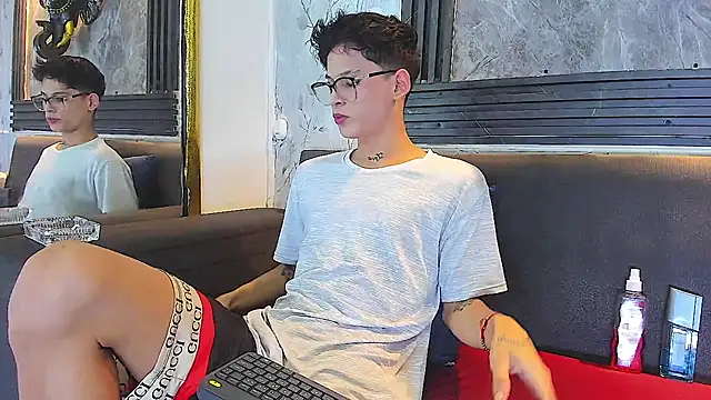 Brianhot0F online show from July 2026 07:54:01 PM