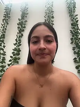 Snapshot of SophiCastro09_ chatting on July 2026 04:33:01 PM SophiCastro09 online show from July 2026 04:33:01 PM