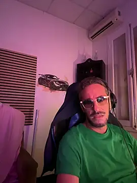 TheOneyouneed974 online show from June 2026 01:39:01 AM