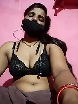 Snapshot of Cut_rani64 chatting on July 2026 11:07:02 PM Cut rani64 online show from July 2026 11:07:02 PM