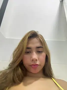 Issie 01 online show from July 2026 11:12:02 PM