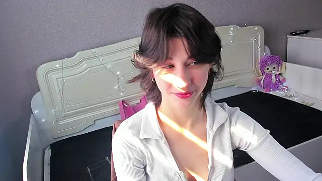 Carolina Lu online show from June 2026 02:40:02 AM