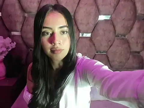 Dulcineaa19 online show from June 2026 02:34:01 PM