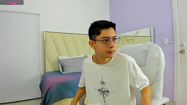 Snapshot of Ethan12_ chatting on July 2026 03:20:02 AM Ethan12 online show from July 2026 03:20:02 AM