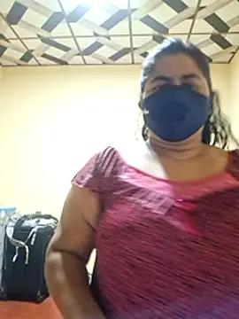 Snapshot of RosiBaby_S chatting on July 2026 04:35:02 PM RosiBaby S online show from July 2026 04:35:02 PM