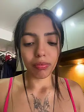 Snapshot of pursena_ chatting on June 2026 06:40:01 PM pursena online show from June 2026 06:40:01 PM