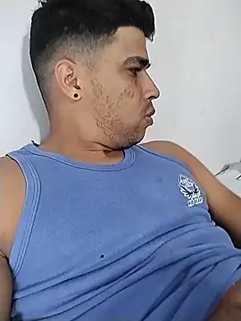 Snapshot of moreno1c chatting on June 2026 04:49:01 AM moreno1c online show from June 2026 04:49:01 AM