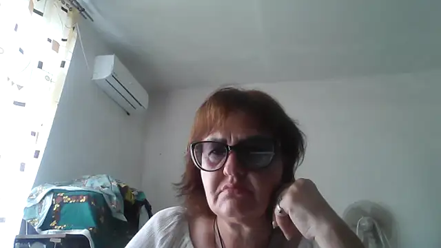 ErikaXShine online show from June 2026 11:33:01 AM