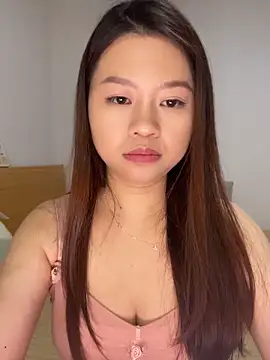 Snapshot of mimi05231 chatting on June 2026 01:56:01 PM mimi05231 online show from June 2026 01:56:01 PM