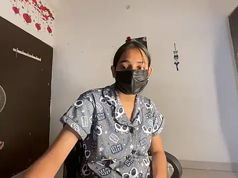 Snapshot of Hy_Selahh chatting on July 2026 10:39:01 AM Hy Selahh online show from July 2026 10:39:01 AM