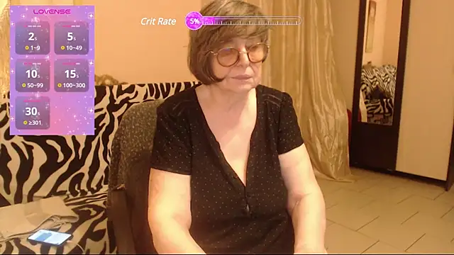 Snapshot of Sharon_Amore chatting on February 2025 08:18:01 PM Sharon Amore online show from February 2025 08:18:01 PM
