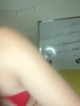 kittyslann online show from July 2026 12:53:01 PM