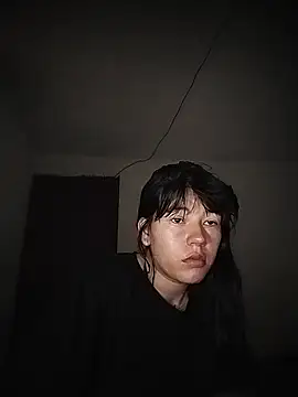 Snapshot of Bella-Thompson chatting on June 2026 08:45:01 PM Bella-Thompson online show from June 2026 08:45:01 PM